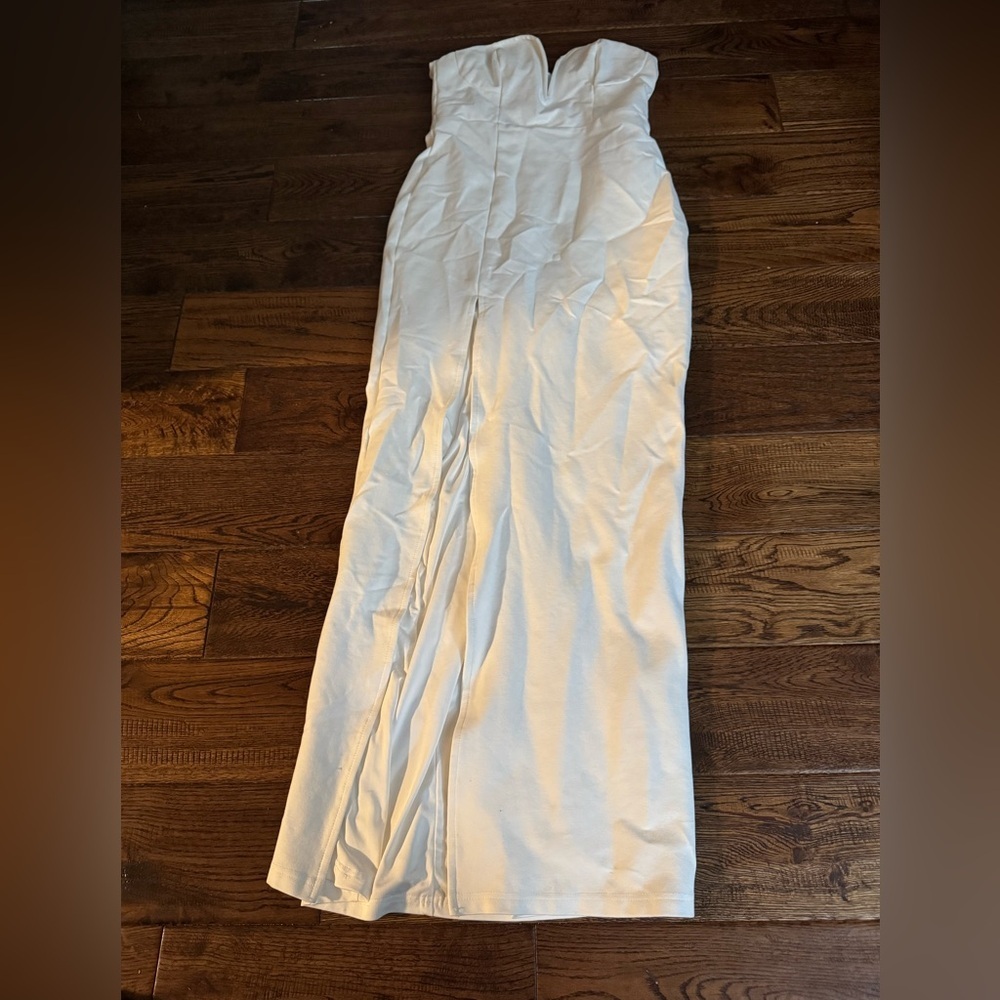 Superdown Strapless White Maxi Dress Size Medium